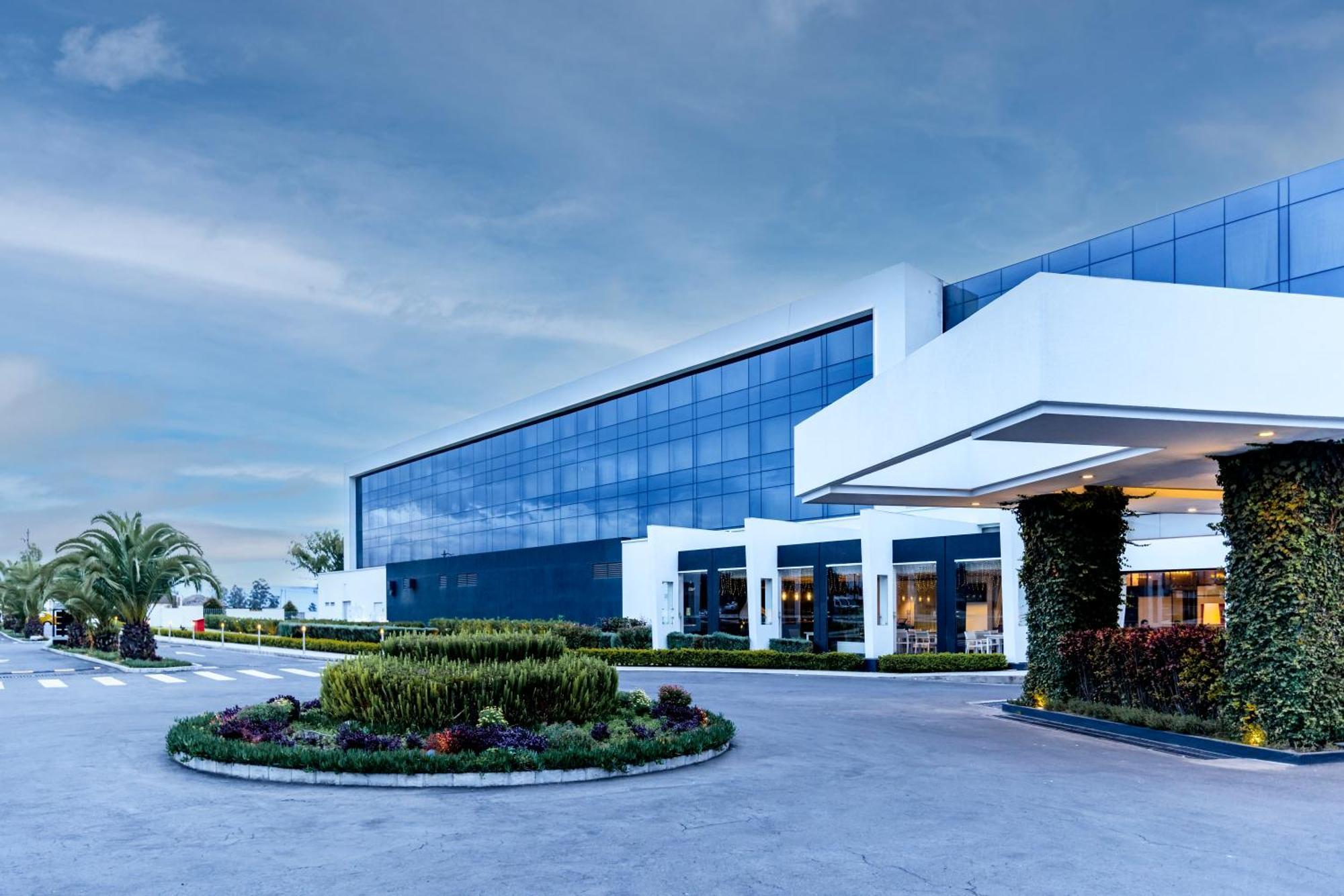 Eb Hotel By Eurobuilding Quito Airport Tababela Exterior foto